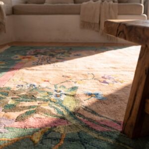 Chinese Art Deco Ivory Room Size Rectangle 1920s Wool Antique Knotted Rug (SKU 22464) - in-room detail