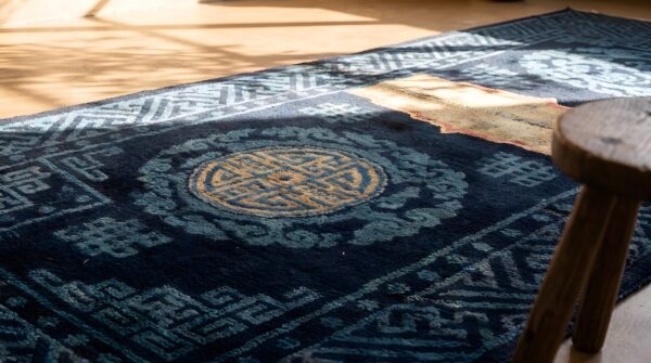 Antique chinese geometric medallion wool hand knotted pile blue 1930s rug 8 Antique chinese geometric medallion wool hand knotted pile blue 1930s rug (sku 22039) - in-room detail