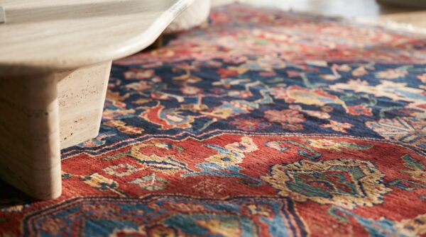 Classic red blue color antique floral medallion pattern persian bakhtiari rug 11 Classic red blue color antique floral medallion pattern persian bakhtiari rug (sku 18912) - in-room detail