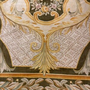 Contemporay Luxury Green Field Medallion Antique European Savonnerie Gallery Rug - detail view 4