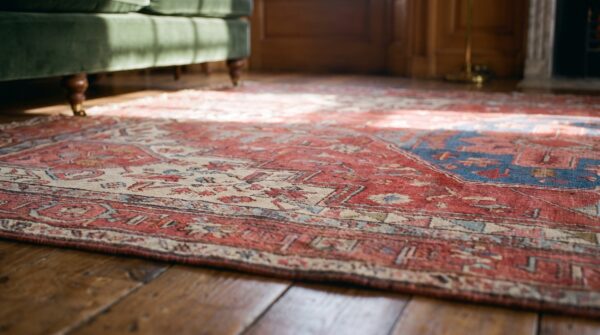 Antique coral heriz serapi persian geometric medallion hand knotted wool pile rug 7 Antique coral heriz serapi persian geometric medallion hand knotted wool pile rug (sku 20932) - in-room detail
