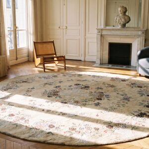 Antique Cotton Ivory Beige Cream White Hooked - Round Loop Pile Rug (SKU 20574) - room view