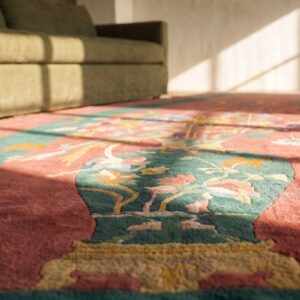 Antique Floral Wool Hand Knotted Pile Coral 1920s Rug (SKU 20878) - in-room detail