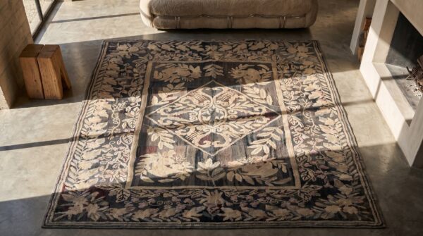 Hand knotted pile floral medallion antique wool american usa 1930s rug 2 Hand knotted pile floral medallion antique wool american usa 1930s rug (sku 19169) - styled overhead view