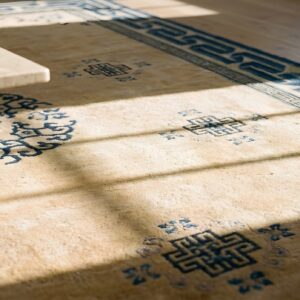 Geometric Greek Key Border Antique Floral Medallion Chinese Room Size Ivory Peking Rug (SKU 23565) - in-room detail