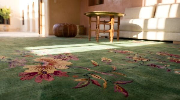 Green color solid open field antique floral art deco chinese room size wool rug (sku 24294) - in-room detail