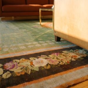 Green Antique Large Neoclassical Rosette French Empire Revival Aubusson Flatweave Rug (SKU 24400) - in-room detail