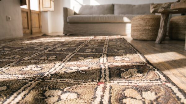 Hooked 1900s small scatter size wool american antique ivory rug 11 Hooked 1900s small scatter size wool american antique ivory rug (sku 19447) - in-room detail