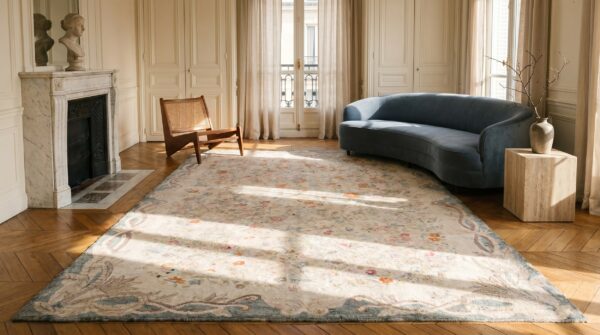 Hooked american wool antique room size ivory 1930s rug 10 Hooked american wool antique room size ivory 1930s rug (sku 19150) - room view