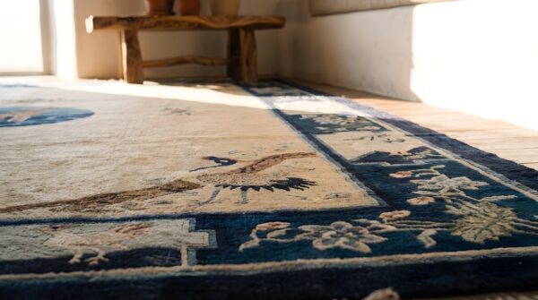 Knotted antique ivory 1920s wool room size chinese - peking rectangle rug 10 Knotted antique ivory 1920s wool room size chinese - peking rectangle rug (sku 23159) - in-room detail
