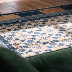 Ivory All Over Design Antique Early 19th Century Room Size Chinese Ningxia Rug (SKU 20993) - in-room detail