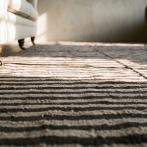 Antique Wool Ivory Beige Cream White Flat Weave Rug (SKU 19401) - in-room detail