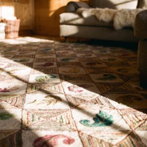 Antique Wool Ivory Beige Cream White Hooked - Loop Pile Rug (SKU 25740) - in-room detail