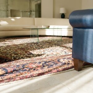 Ivory Cream Antique Floral Hand Knotted Wool Pile Rug (SKU 25639) - in-room detail