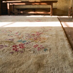 Ivory Antique Wool Floral Chinese Art Deco Hand Knotted Pile Rug (SKU 21765) - in-room detail