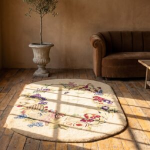 Antique Ivory Open Field Small Oval American Hooked Folk Art Rug (SKU 20546) - room view