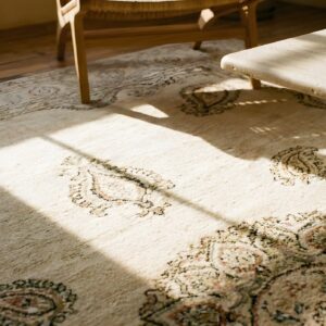Ivory Room Size Antique Indian Paisley Design Amritsar Rug (SKU 24325) - in-room detail