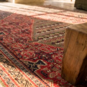 Antique Kilim - Senneh Small Scatter Size Wool Multicolor Rug (SKU 21430) - in-room detail