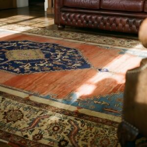 Antique Large Yellow Bakshaish Persian Medallion Knotted Rug (SKU 23845) - in-room detail