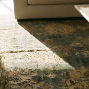 Light Decorative Gray Color Large Scale Design Antique Turkish Oushak Carpet (SKU 24788) - in-room detail