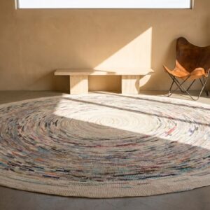 Antique Light Ivory Modernist Round American Braided Area Rug (SKU 19891) - room view