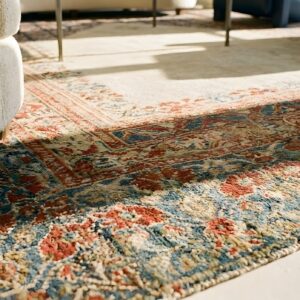 Antique Mid 18th Century Turkish Ghiordes Square Prayer Rug (SKU 25566) - in-room detail