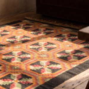 Antique Navajo Mexico Flat Weave Rug (SKU 20904) - in-room detail