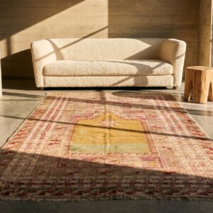 Antique Oushak -Ghoirdes Turkish Knotted Rug (SKU 22795) - room view