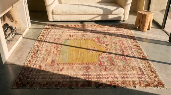 Antique oushak -ghoirdes turkish knotted rug 2 Antique oushak -ghoirdes turkish knotted rug (sku 22795) - styled overhead view