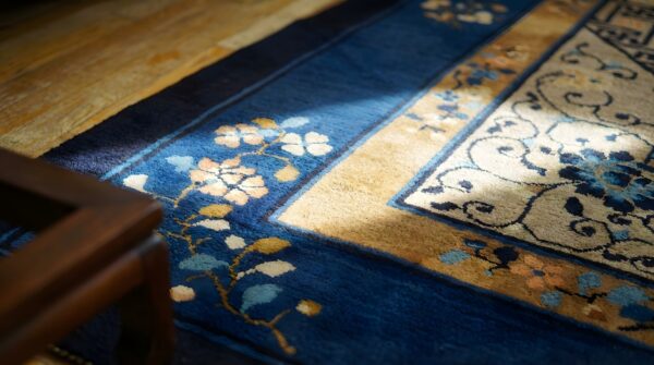 Antique peking chinese medallion beige 1900s rug 8 Antique peking chinese medallion beige 1900s rug (sku 23759) - in-room detail