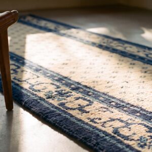 Antique Peking Hallway Runner Wool - Blue Navy, Ivory Beige Cream White (SKU 24681) - in-room detail