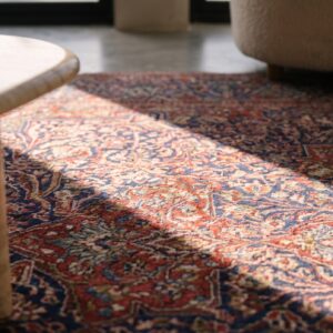 Antique Persian Kashan Rug, Hand-Knotted Wool, Central Persia (SKU 20215) - in-room detail
