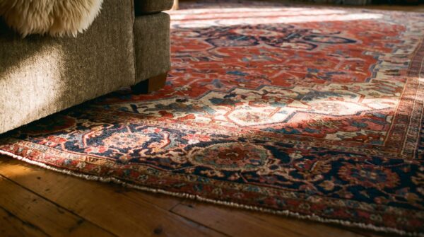 Antique persian serapi carpet 12'6"×18'9" red & navy geometric, circa 1890 8 Antique persian serapi carpet 12'6"×18'9" red & navy geometric, circa 1890 (sku 18999) - in-room detail