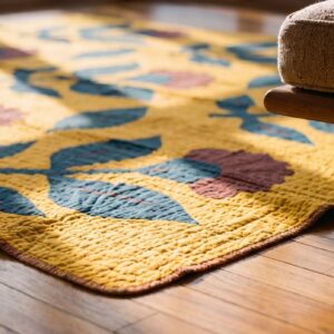 Antique Quilt America Flat Weave Square Yellow Rug (SKU 20674) - in-room detail