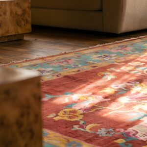 Rectangle Chinese - Art Deco Antique Wool Coral Room Size 1920s Knotted Rug (SKU 22821) - in-room detail