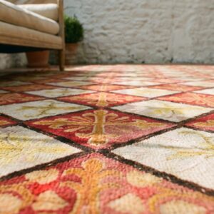 Red Antique Flatwoven Geometric French Fleur De Lis Design Needlepoint Carpet (SKU 19057) - in-room detail