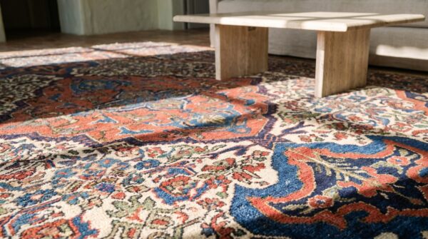 Room size antique classic persian anchor medallion bidjar rug 6 Room size antique classic persian anchor medallion bidjar rug (sku 17715) - in-room detail