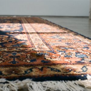 Antique Sarouk Persian Knotted Rug (SKU 20095) - in-room detail