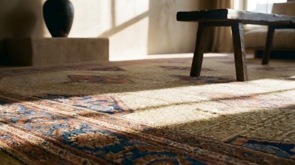 Antique serab oversized large big wool brown rug 8 Antique serab oversized large big wool brown rug (sku 23555) - in-room detail