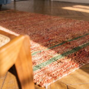 Antique Shaker Rug Small Scatter Size Wool Coral (SKU 21682) - in-room detail