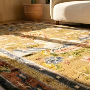 Antique Silk Small Scatter Size Silk Silver Rug (SKU 23742) - in-room detail