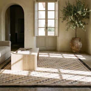 Wool Small Scatter Size American Hooked Antique Ivory 1925 Rug (SKU 20463) - room view