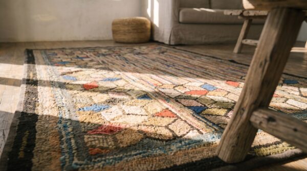 Wool small scatter size antique hooked american 1930s rug (sku 17652) - in-room detail