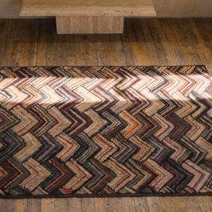 Wool Small Scatter Size Hooked Multicolor Antique 1920s American Rug (SKU 20482) - in-room detail