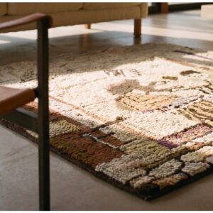 Small Square Scatter Size American Wool Ivory Antique Hooked 1920s Rug (SKU 21855) - in-room detail