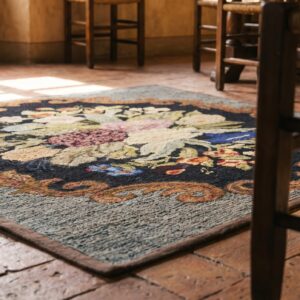 Small Square Scatter Size Hooked Antique American 1935 Wool Rug (SKU 17563) - in-room detail