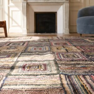Antique Square Basket Weave and Log Cabin American Folk Art Hooked Rug (SKU 18335) - in-room detail