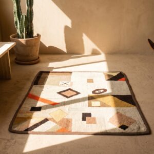Square Hooked Ivory American Antique Wool Small Scatter Size 1930s Rug (SKU 20519) - room view