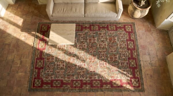 Antique ukrainian knotted rug 10 Antique ukrainian knotted rug (sku 17865) - in-room detail