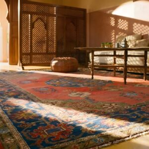 Yellow Antique Oushak Turkish Hand Knotted Pile Rug (SKU 24796) - in-room detail